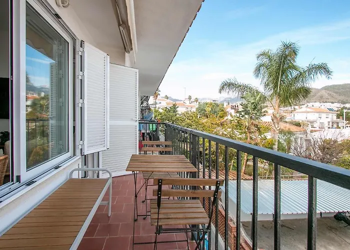 Apartman Acogedor Y Centrico De 3 En Nerja